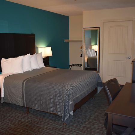 Best Western Apricot Inn Chaney Ranch Екстер'єр фото