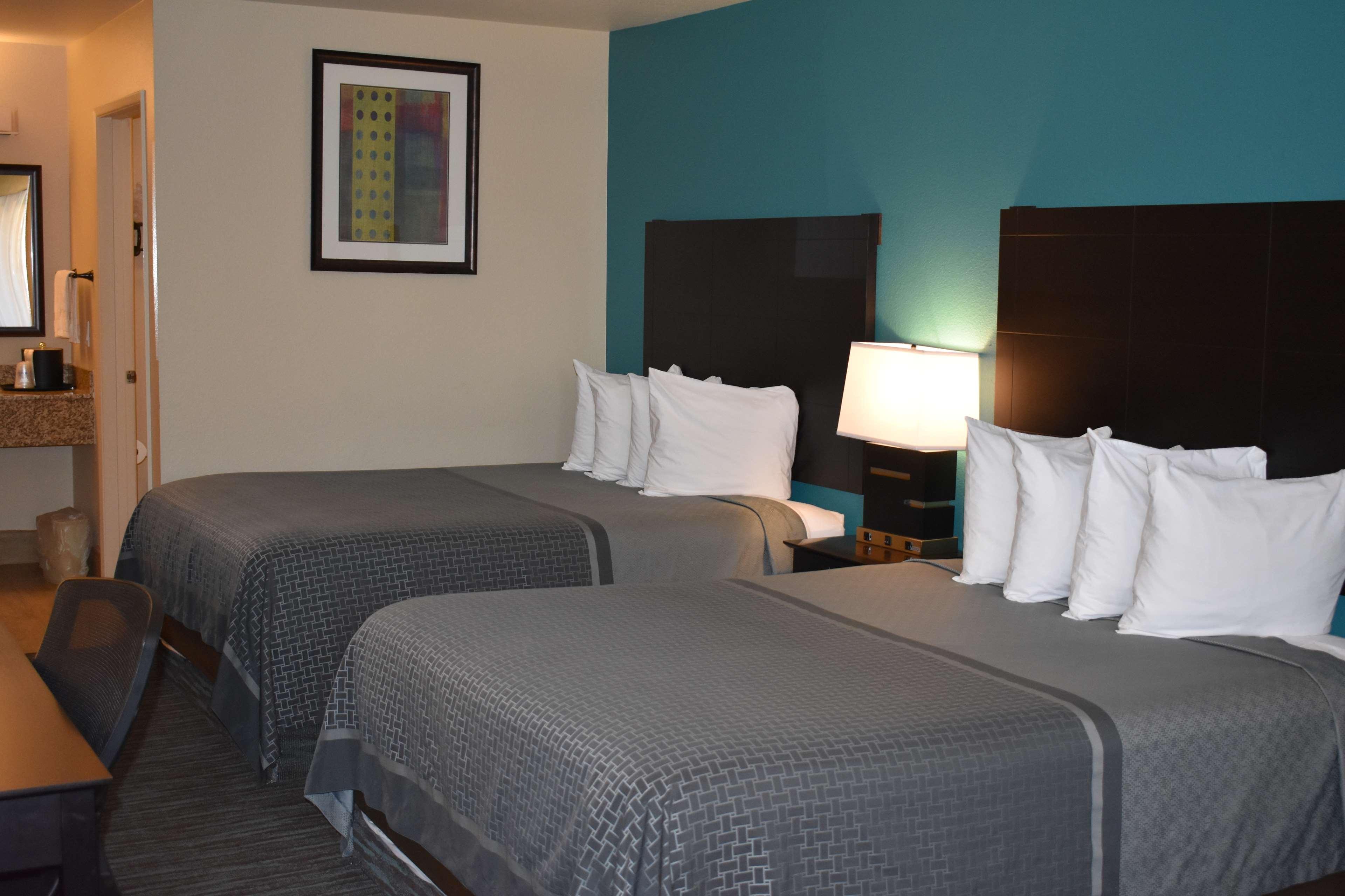 Best Western Apricot Inn Chaney Ranch Екстер'єр фото