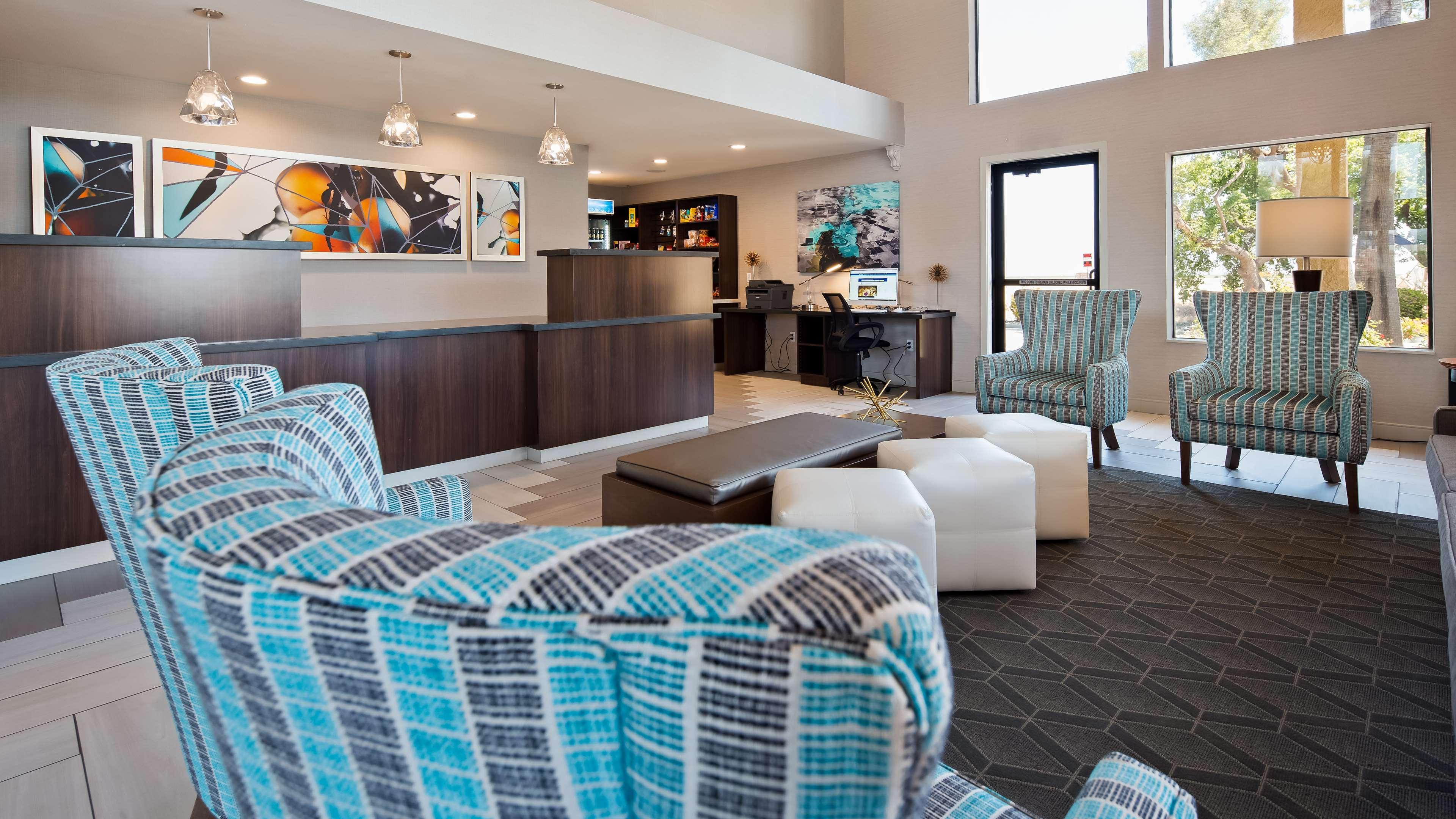 Best Western Apricot Inn Chaney Ranch Екстер'єр фото